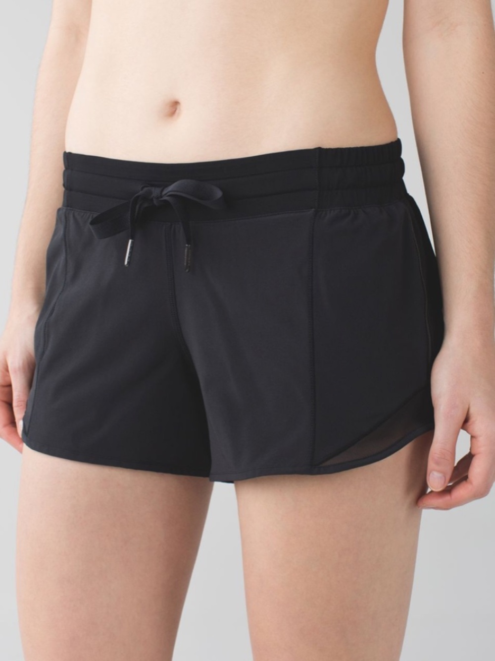 Lululemon Hotty Hot Short 2.5"